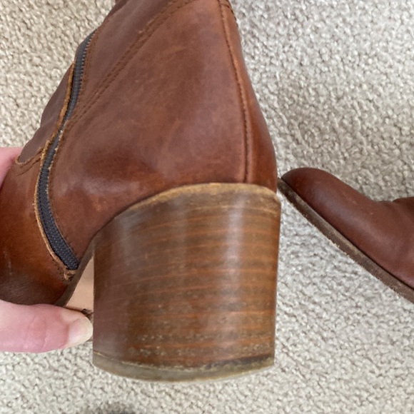 Coach Brown Riding Boots Size 6.5 - Picture 8 of 8